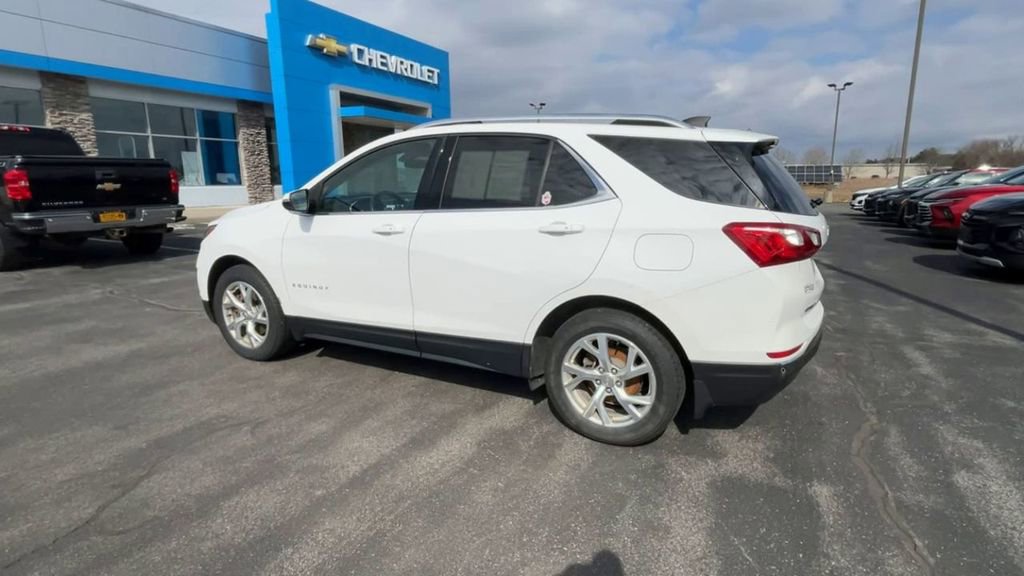 Used 2019 Chevrolet Equinox LT w/ Sun & Navigation Package image 6