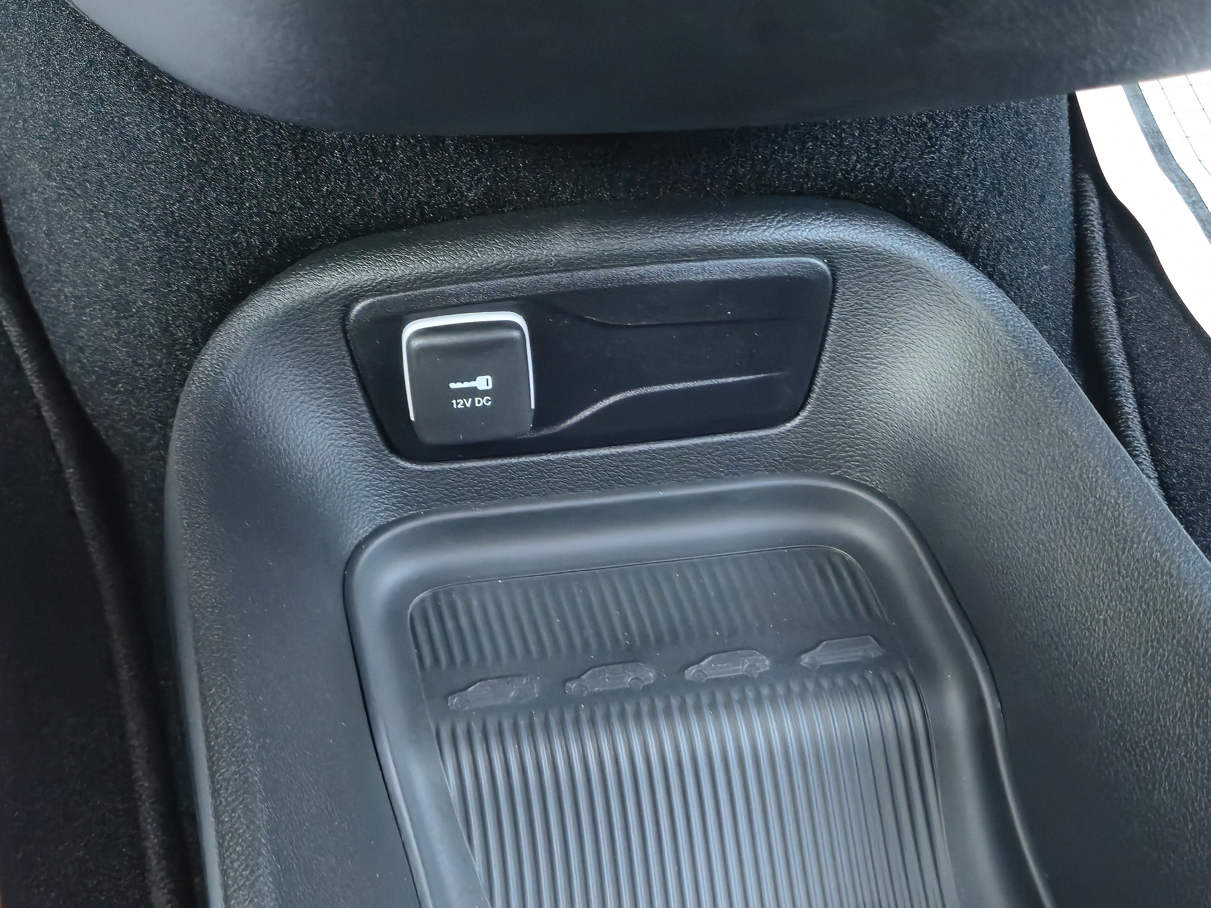 New 2027 Chrysler Pacifica Select FWD image 23