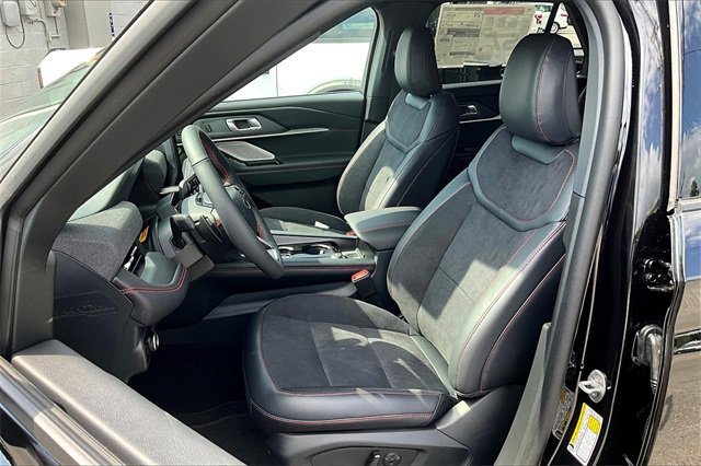 New 2025 Ford Explorer ST image 9