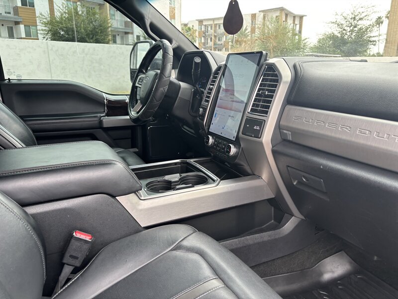 Used 2017 Ford F250 Platinum w/ Platinum Ultimate Package AWD/4WD image 30