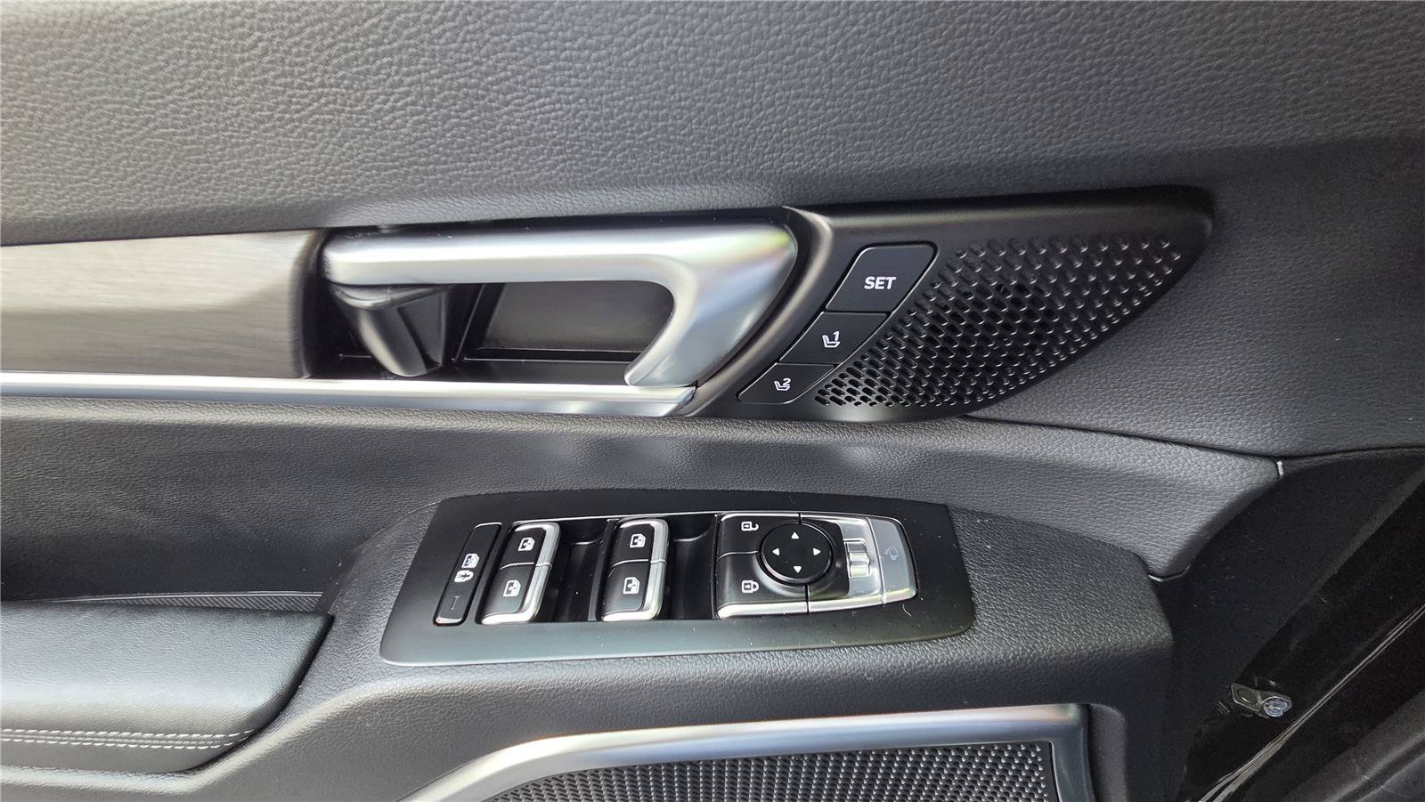 Certified 2024 Kia Telluride SX Prestige X-Line AWD/4WD image 14