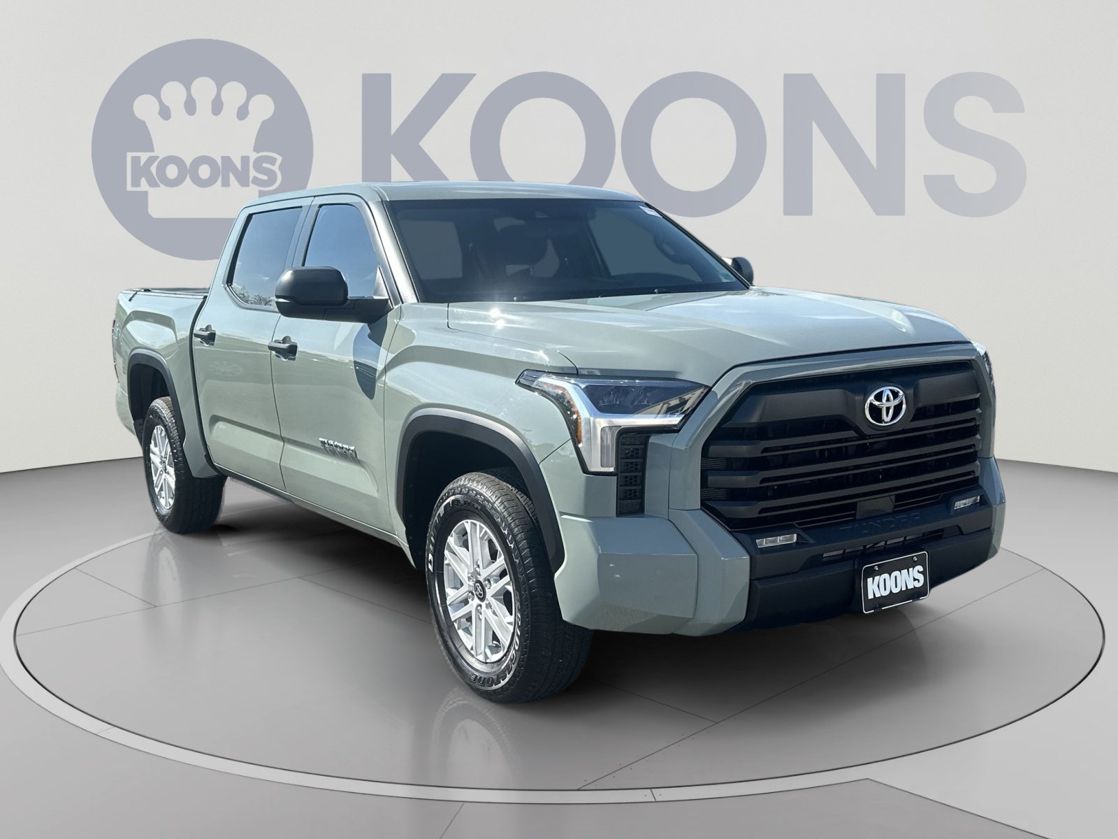 Used 2025 Toyota Tundra SR5 AWD/4WD image 18