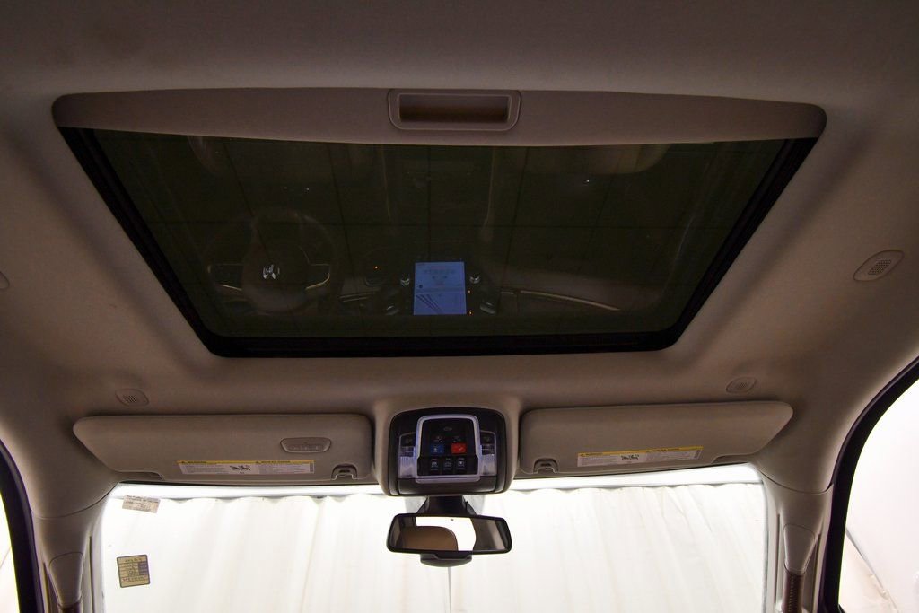 Used 2024 RAM 2500 Limited image 17