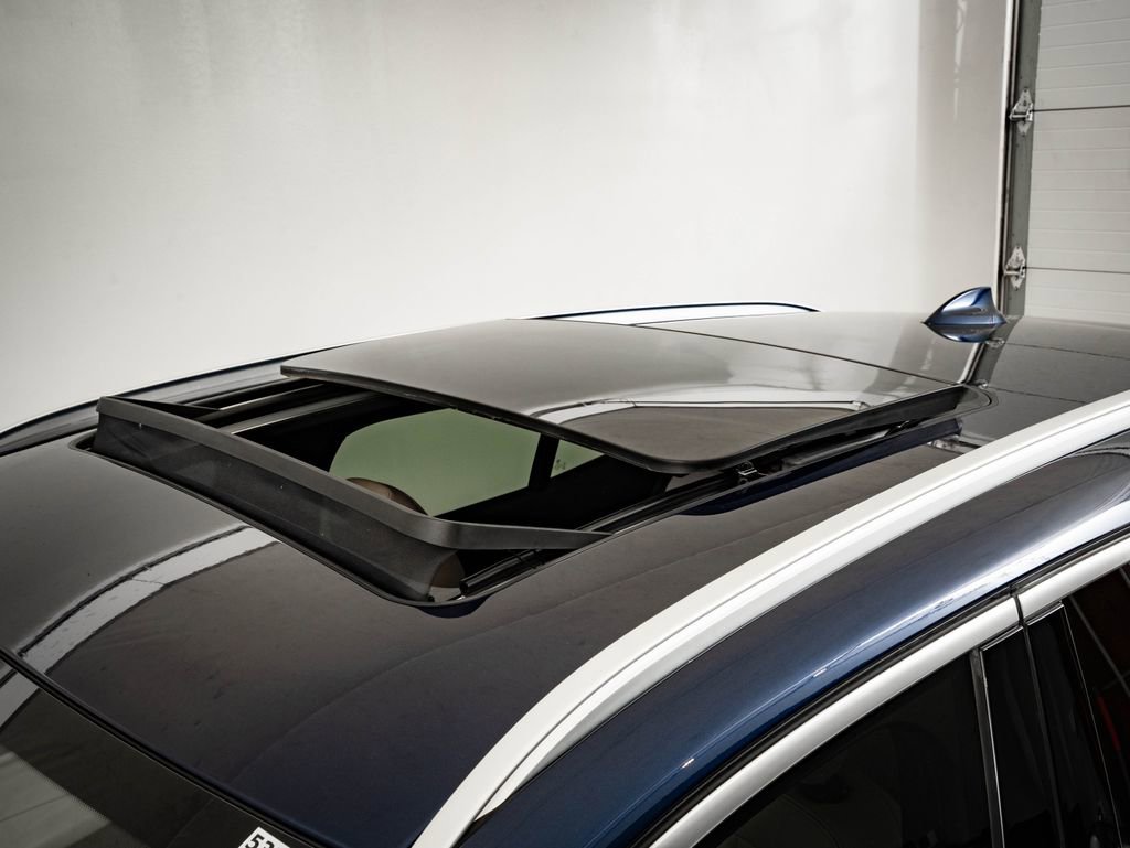 Used 2019 BMW X2 sDrive28i w/ Convenience Package image 14