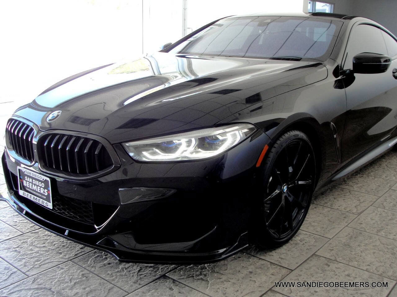 Used 2022 BMW M850i xDrive Coupe w/ Driving Assistance Package AWD/4WD image 35