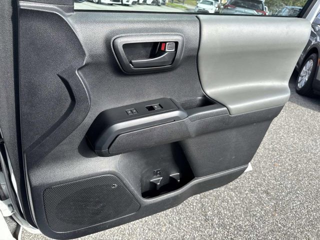 Used 2022 Toyota Tacoma SR image 13
