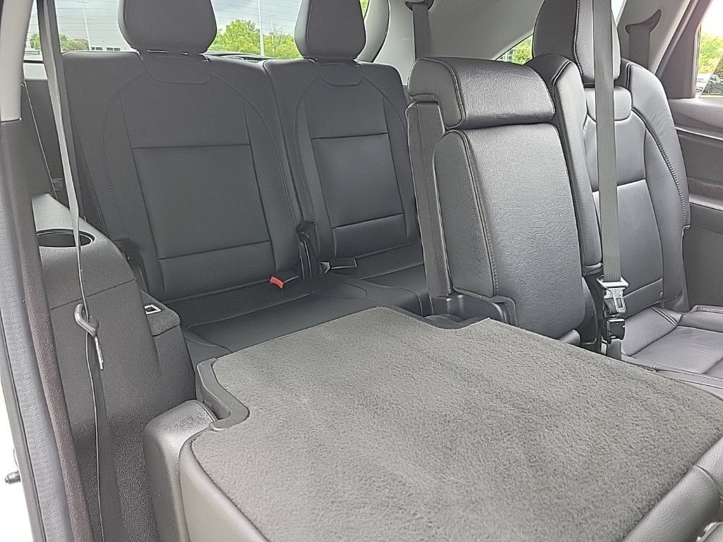 Used 2020 Acura MDX FWD image 17