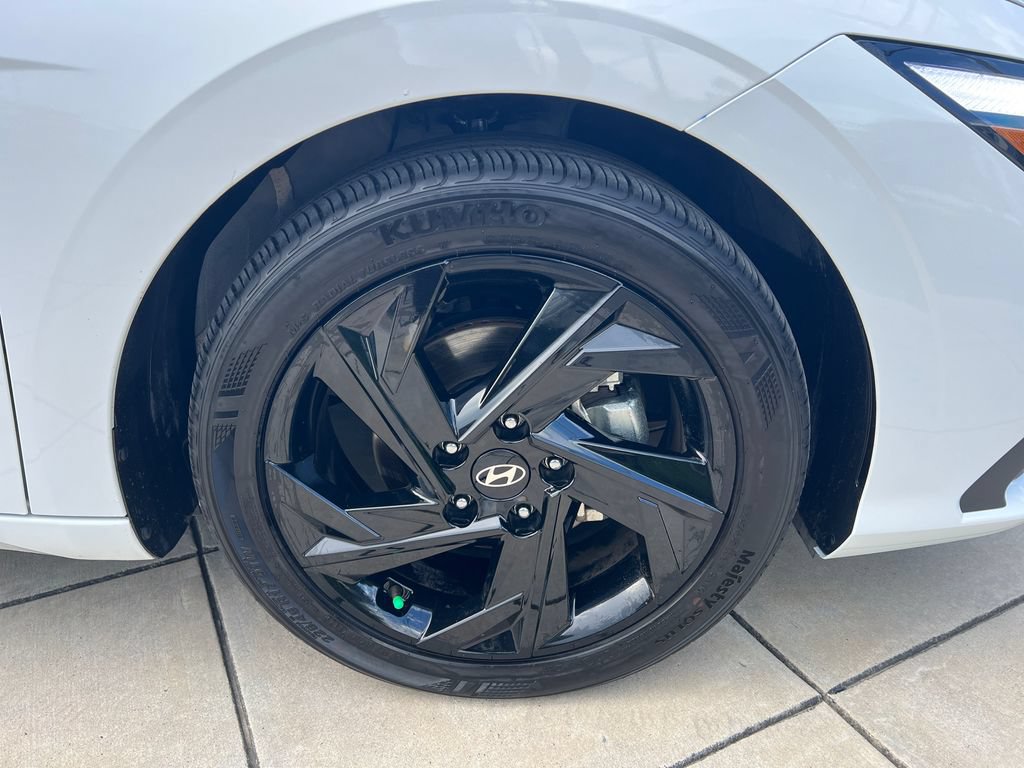 Certified 2026 Hyundai Elantra Sport FWD image 5