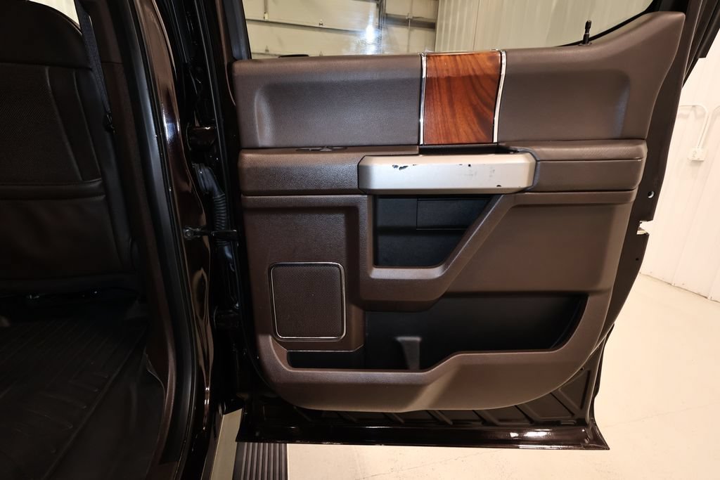 Used 2019 Ford F250 King Ranch w/ King Ranch Ultimate Package AWD/4WD image 18