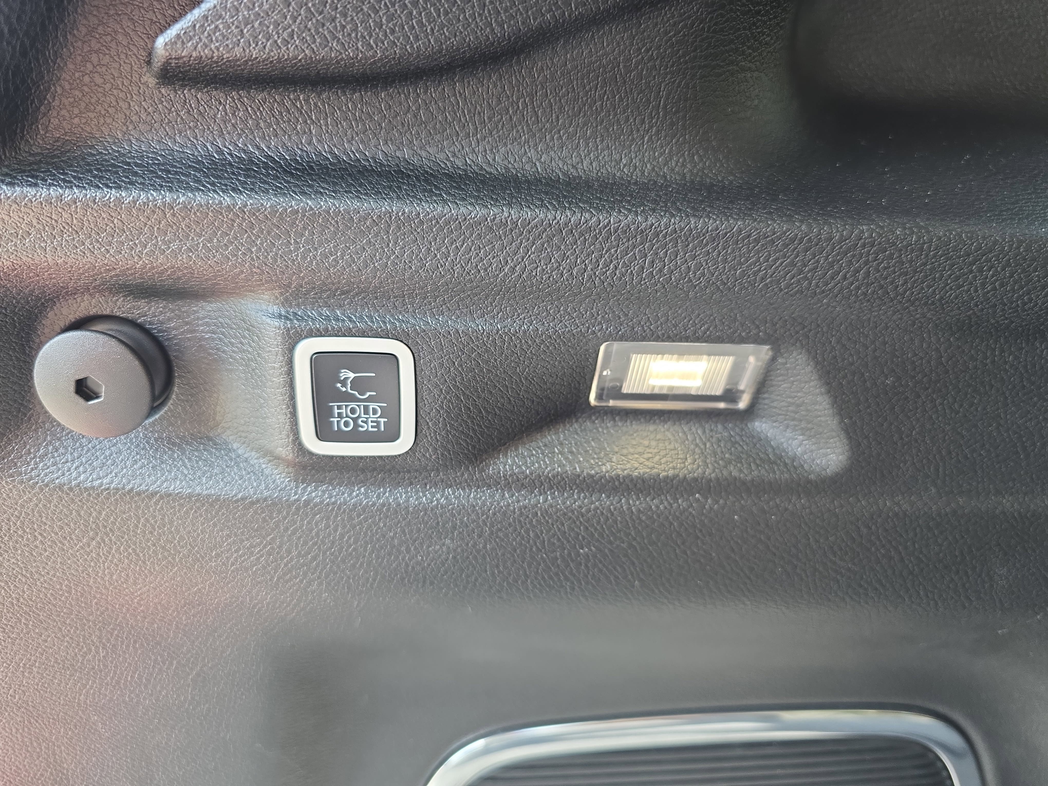 Certified 2021 Jeep Grand Cherokee L Limited RWD image 11
