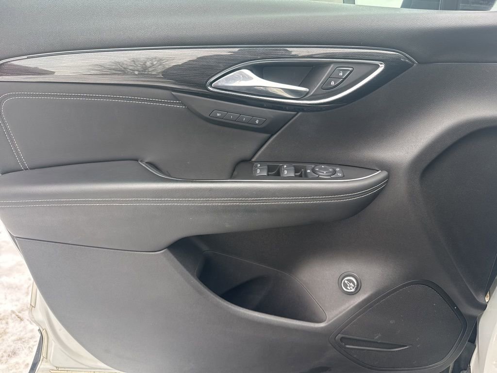 Used 2021 Buick Envision Essence w/ Sport Touring Package image 24