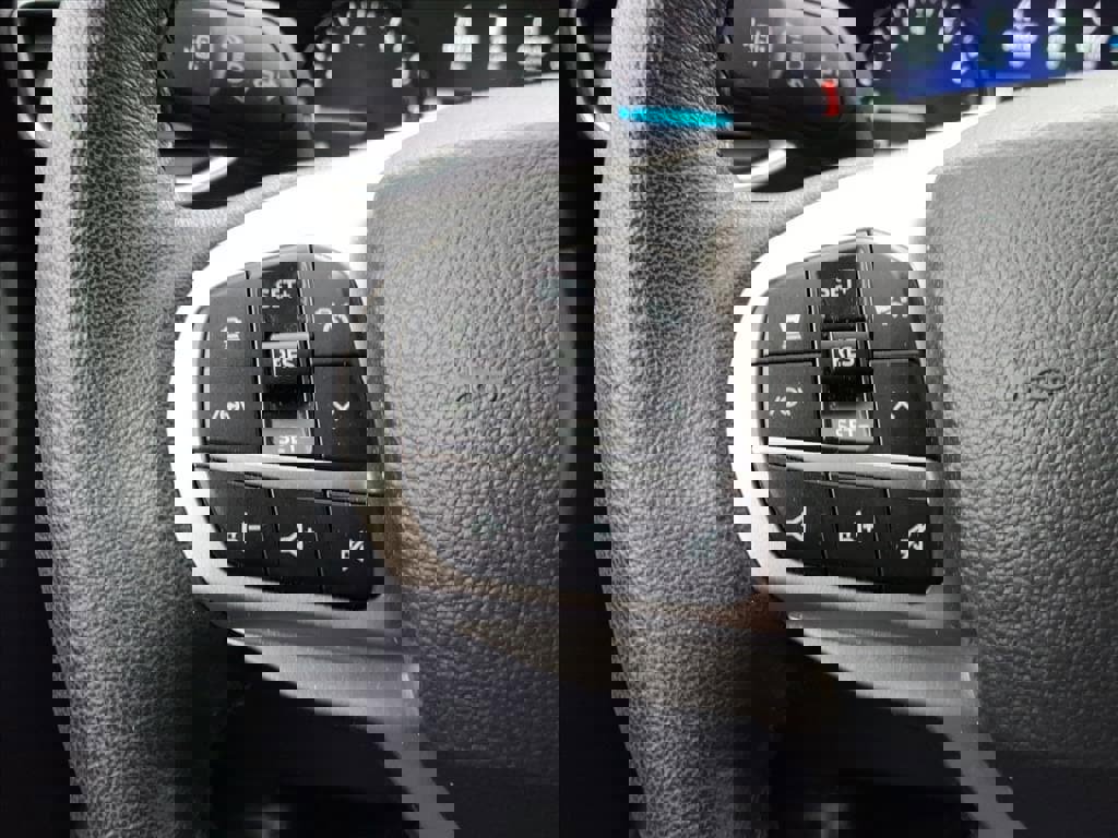 Certified 2022 Ford Explorer XLT w/ Equipment Group 202A image 28