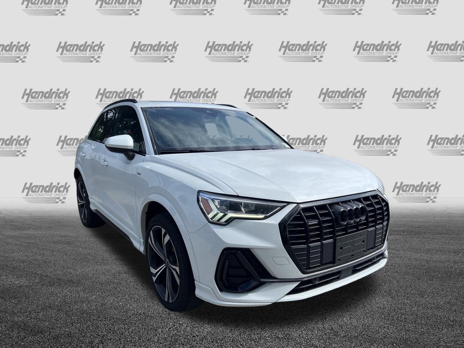 Used 2023 Audi Q3 2.0T Premium Plus AWD/4WD image 2