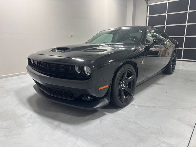 Used 2020 Dodge Challenger R/T Scat Pack w/ Driver Convenience Group RWD image 2