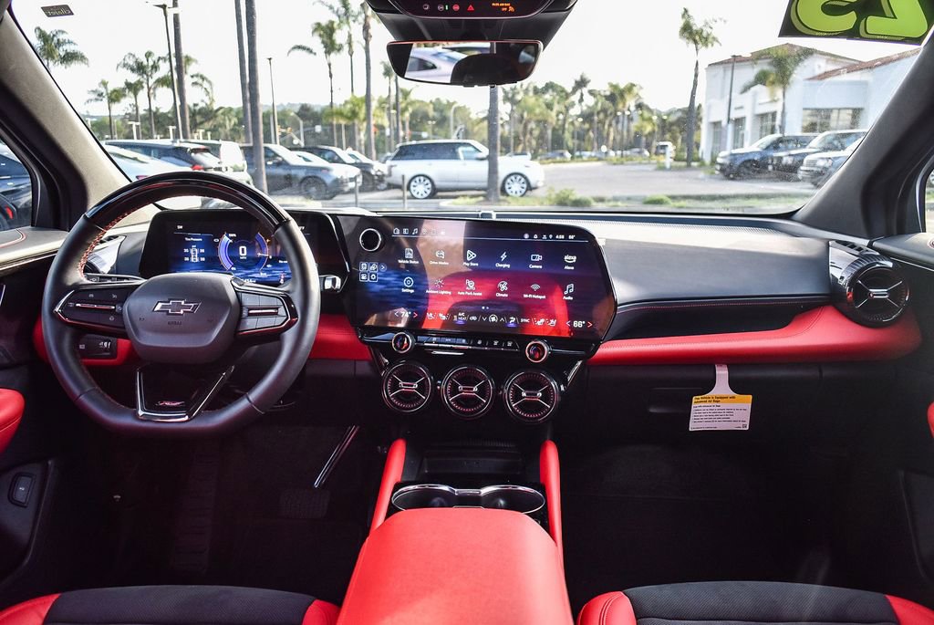 New 2025 Chevrolet Blazer EV RS w/ Super Cruise Package AWD/4WD image 13