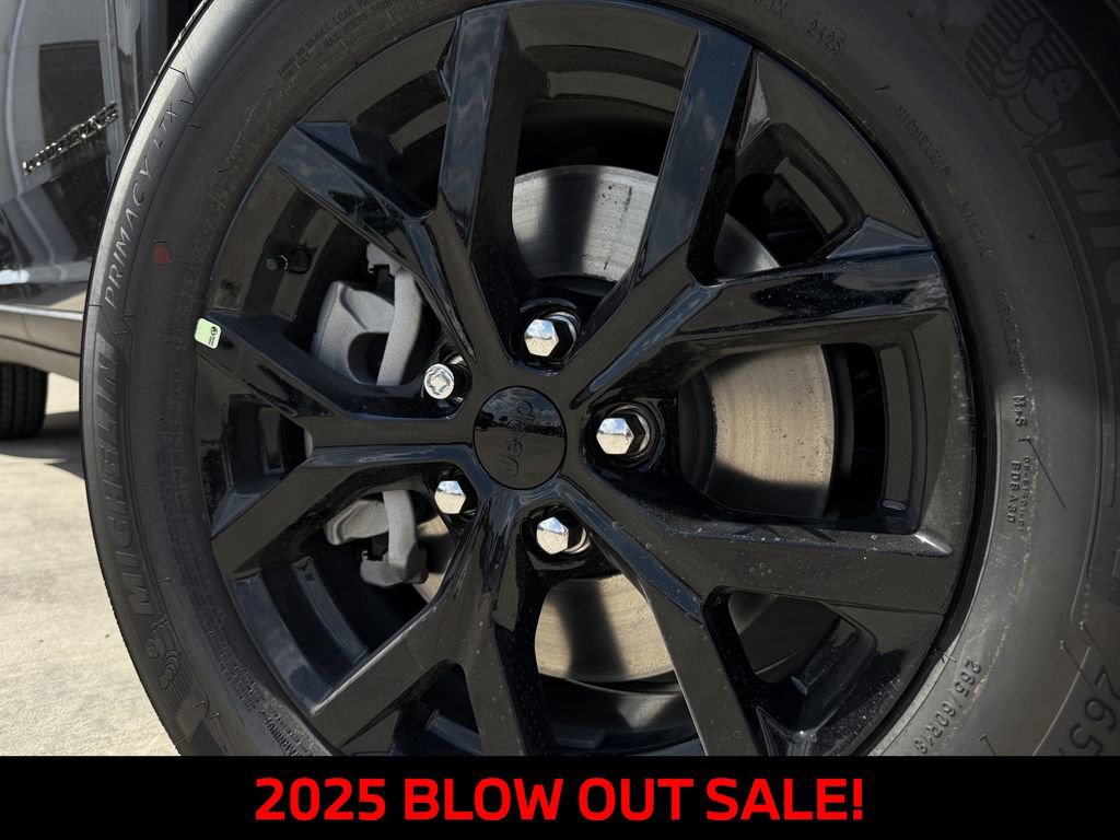 New 2025 Jeep Grand Cherokee L Altitude image 9