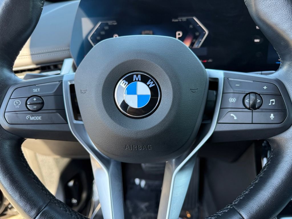 Used 2025 BMW X1 xDrive28i AWD/4WD image 19