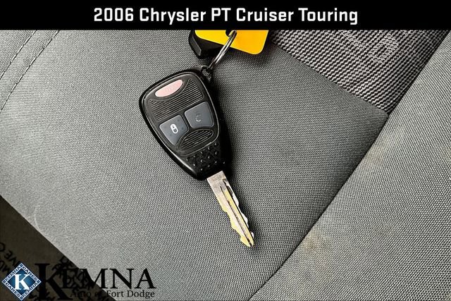 Used 2006 Chrysler PT Cruiser Touring FWD image 29