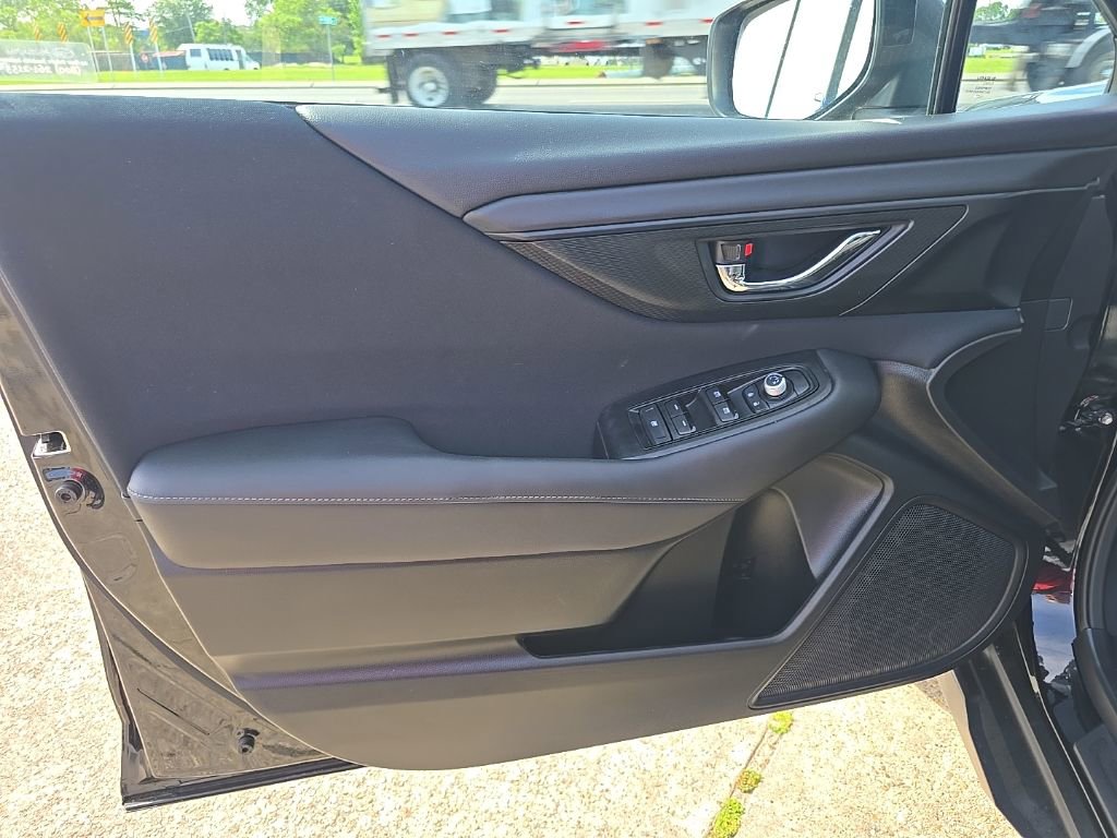 Used 2023 Subaru Outback Premium image 36