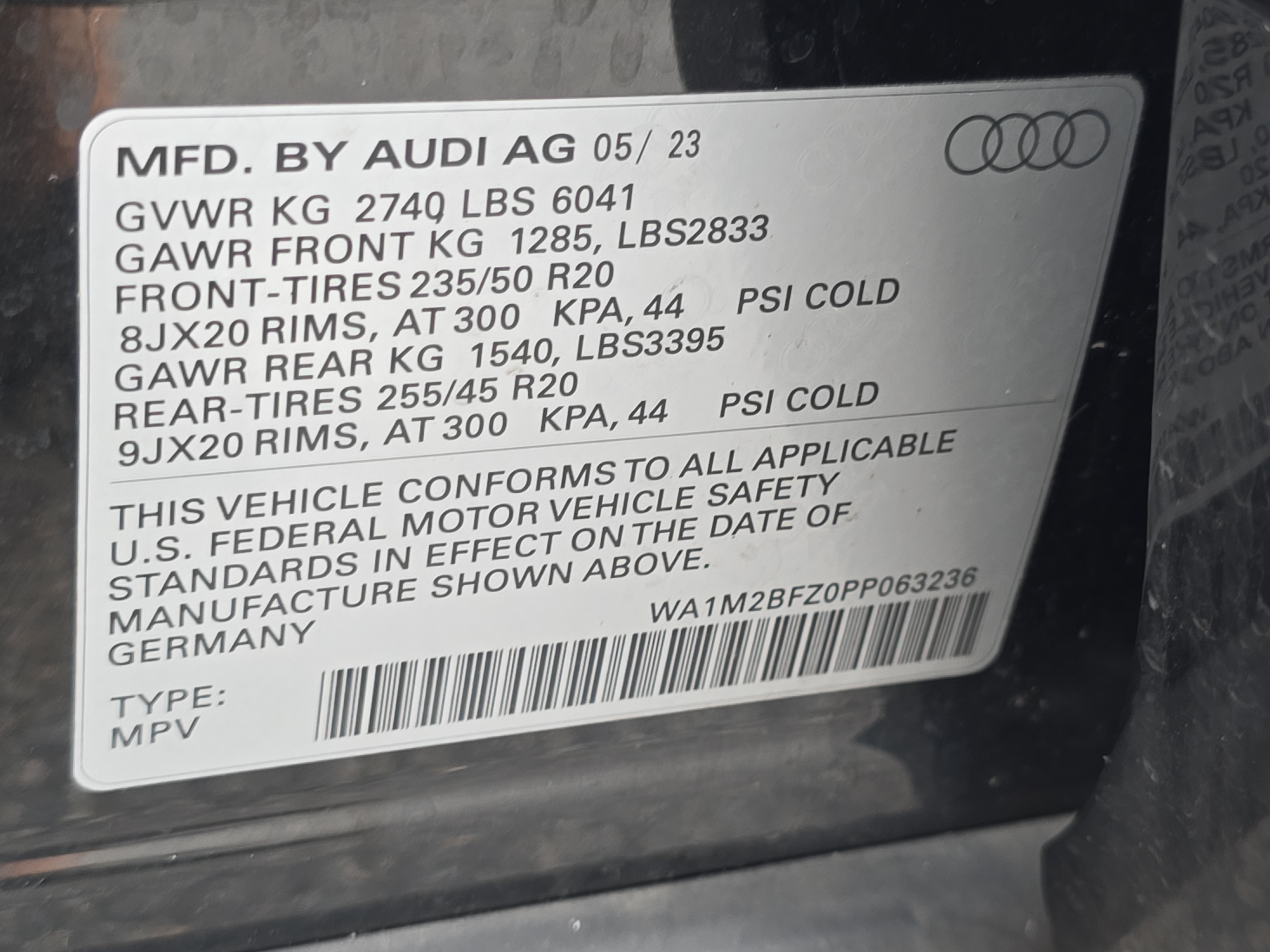Used 2023 Audi Q4 e-tron Prestige w/ 20" Wheel Package AWD/4WD image 36