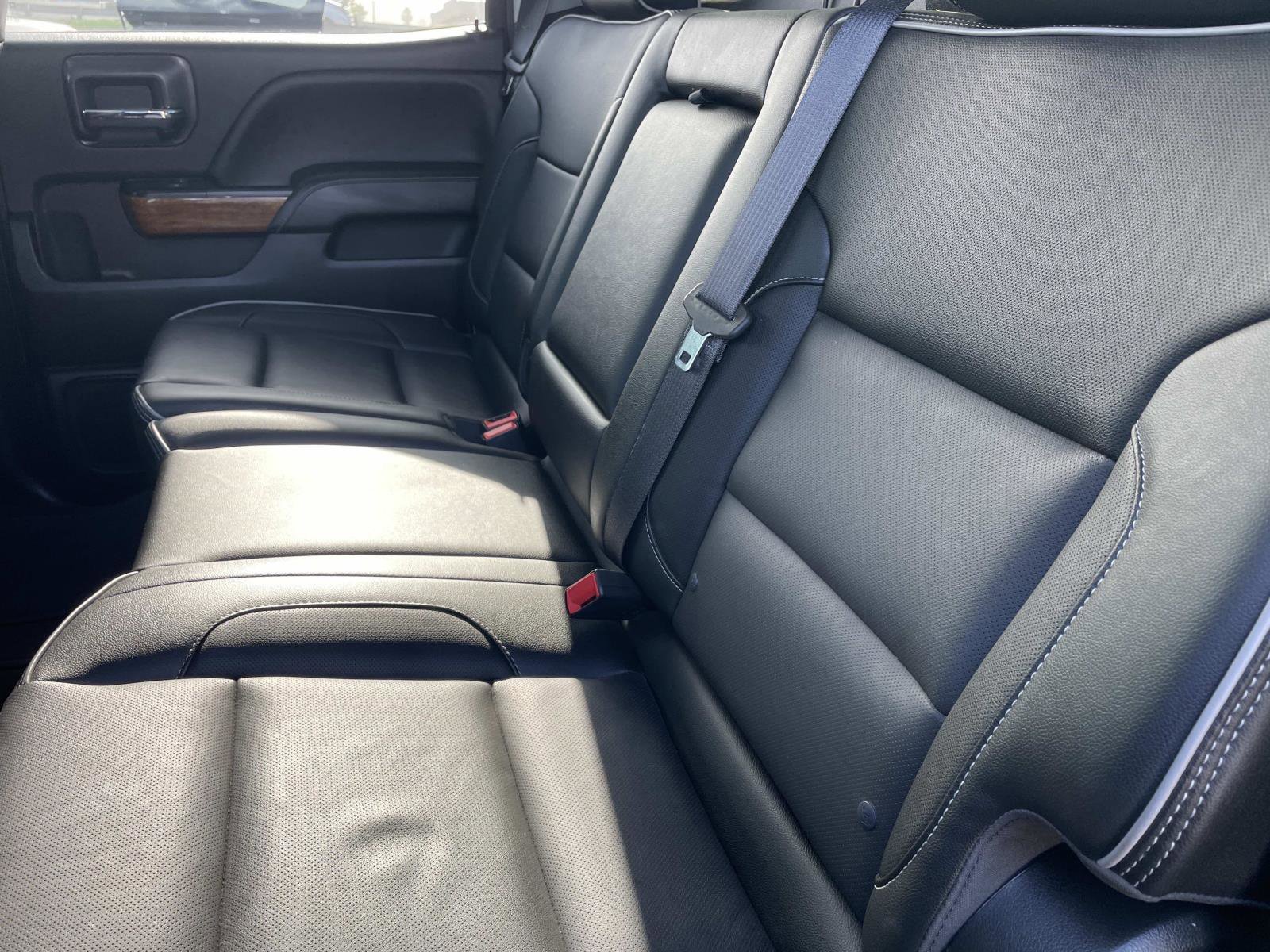 Used 2018 Chevrolet Silverado 2500 High Country w/ Duramax Plus Package image 27