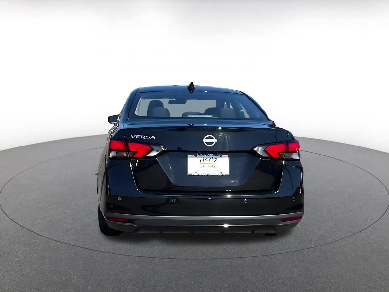 Used 2025 Nissan Versa SV FWD image 10
