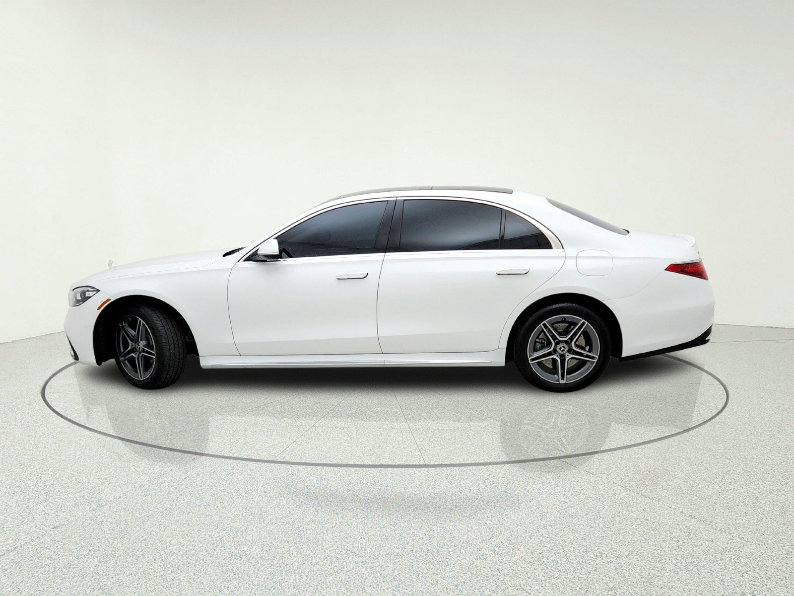 Certified 2024 Mercedes-Benz S 580e 4MATIC Sedan w/ AMG Line image 14