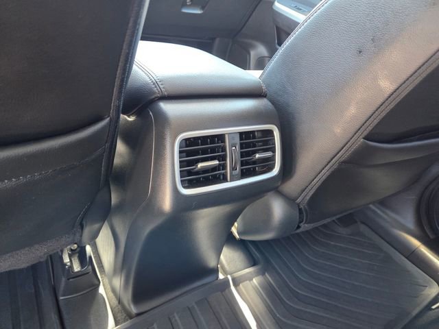 Used 2016 Honda CR-V Touring image 7