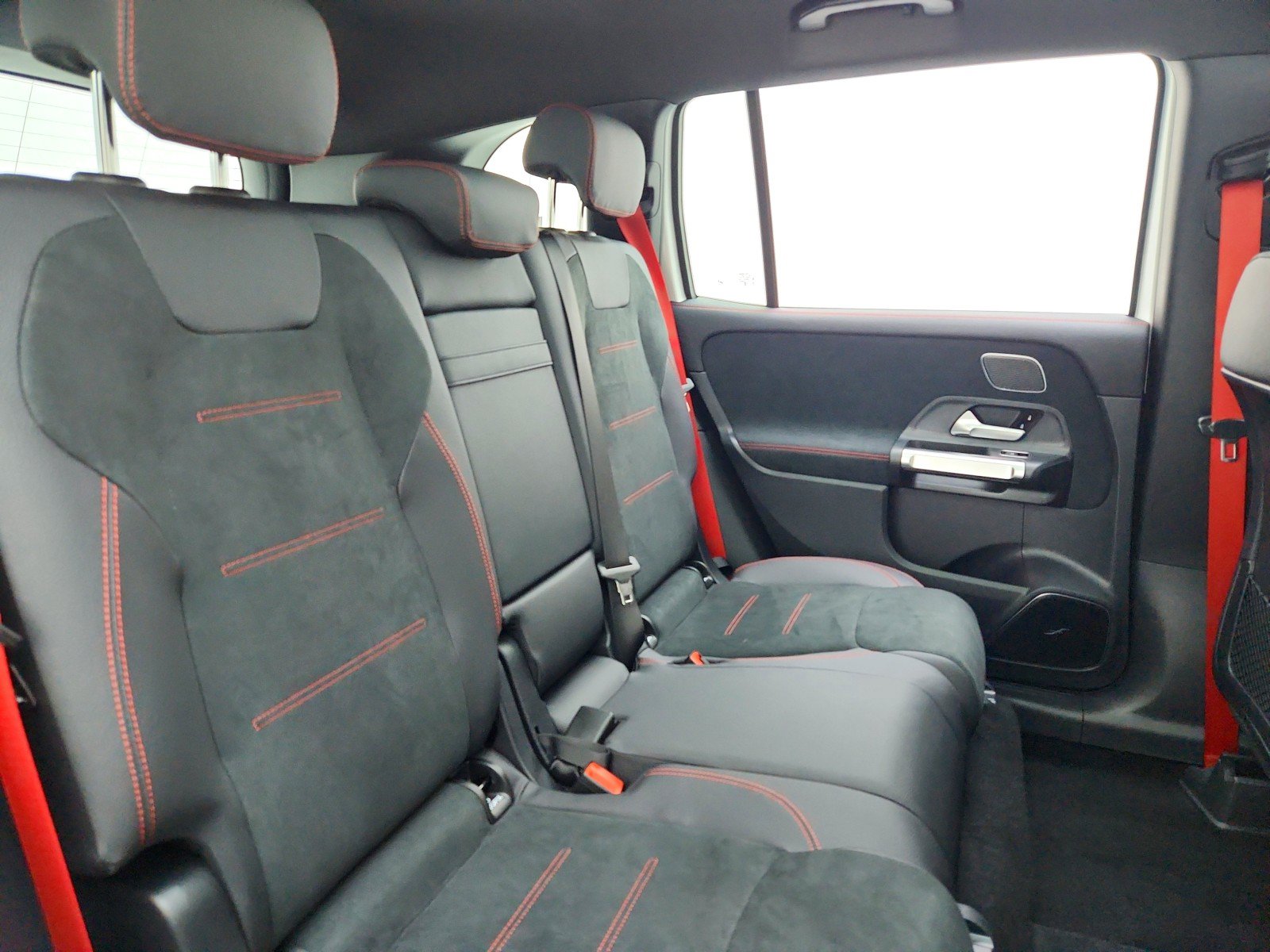 New 2026 Mercedes-Benz GLB 35 AMG 4MATIC image 20