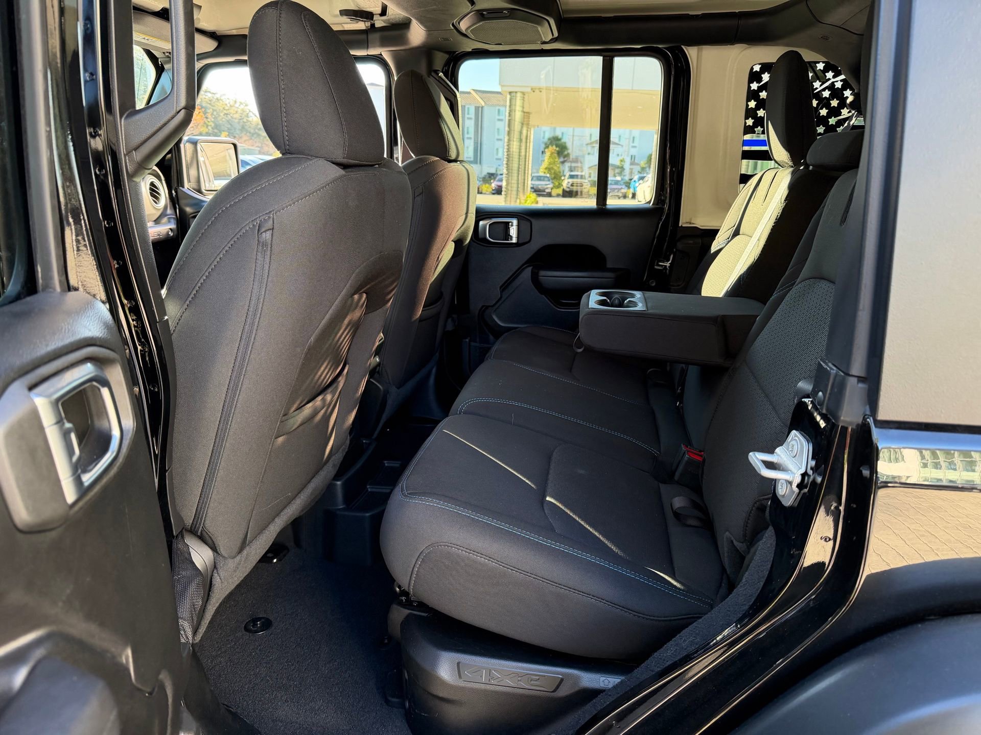 Used 2023 Jeep Wrangler Unlimited Rubicon 4xe image 16