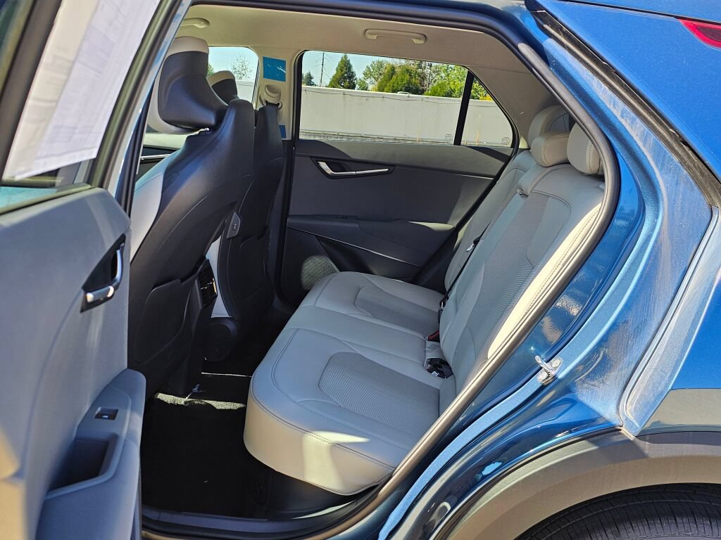 New 2026 Kia Niro EX FWD image 25