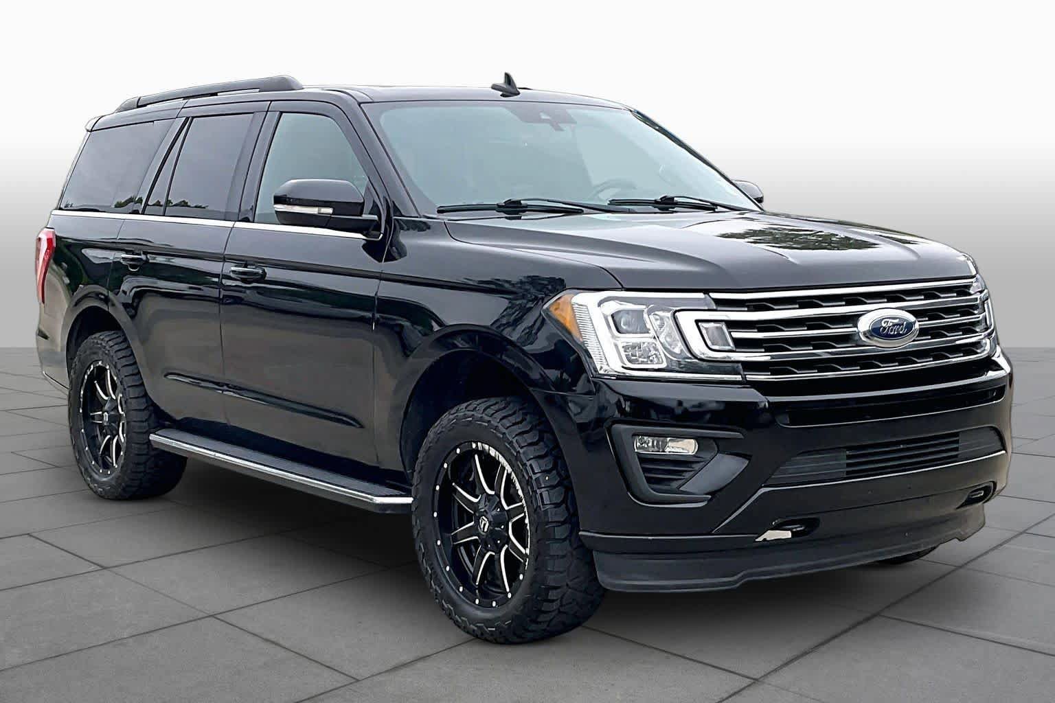 Used 2021 Ford Expedition XLT AWD/4WD image 3