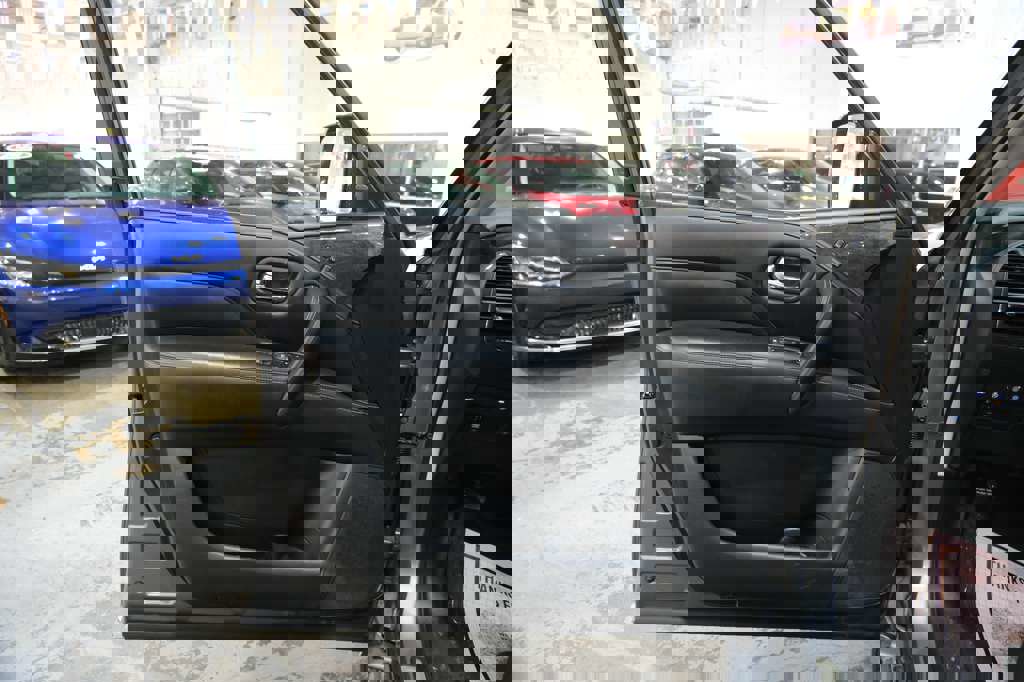 Used 2021 INFINITI QX80 Luxe image 18