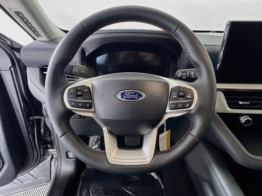 New 2026 Ford Explorer Active w/ Active Comfort Package AWD/4WD image 8
