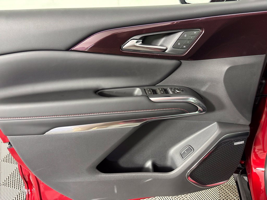 New 2027 Chevrolet Traverse RS w/ LPO, Floor Liner Package AWD/4WD image 30