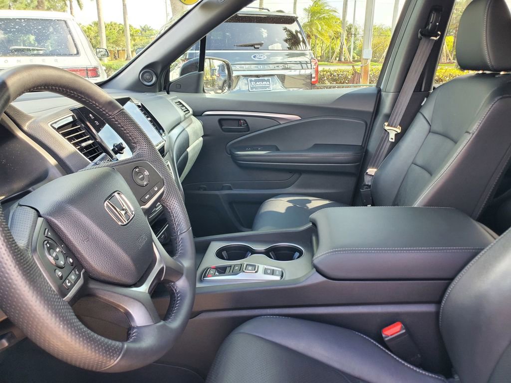 Used 2024 Honda Passport EX-L image 16
