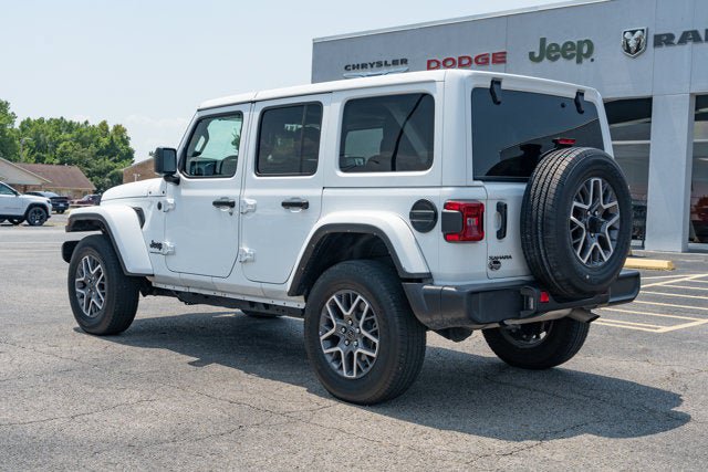 Certified 2025 Jeep Wrangler Unlimited Sahara AWD/4WD image 3