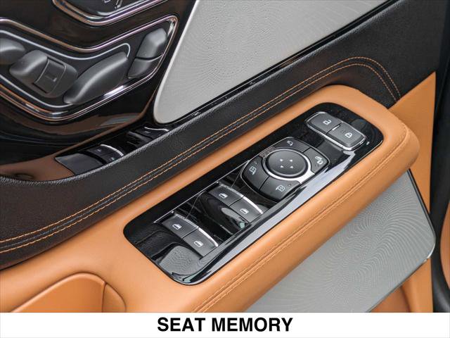 New 2023 Lincoln Aviator Black Label w/ Dynamic Handling Package AWD/4WD image 11