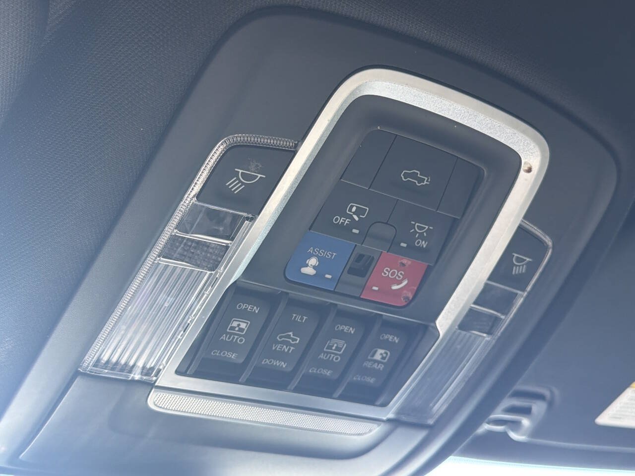 Used 2022 RAM 1500 Limited AWD/4WD image 49