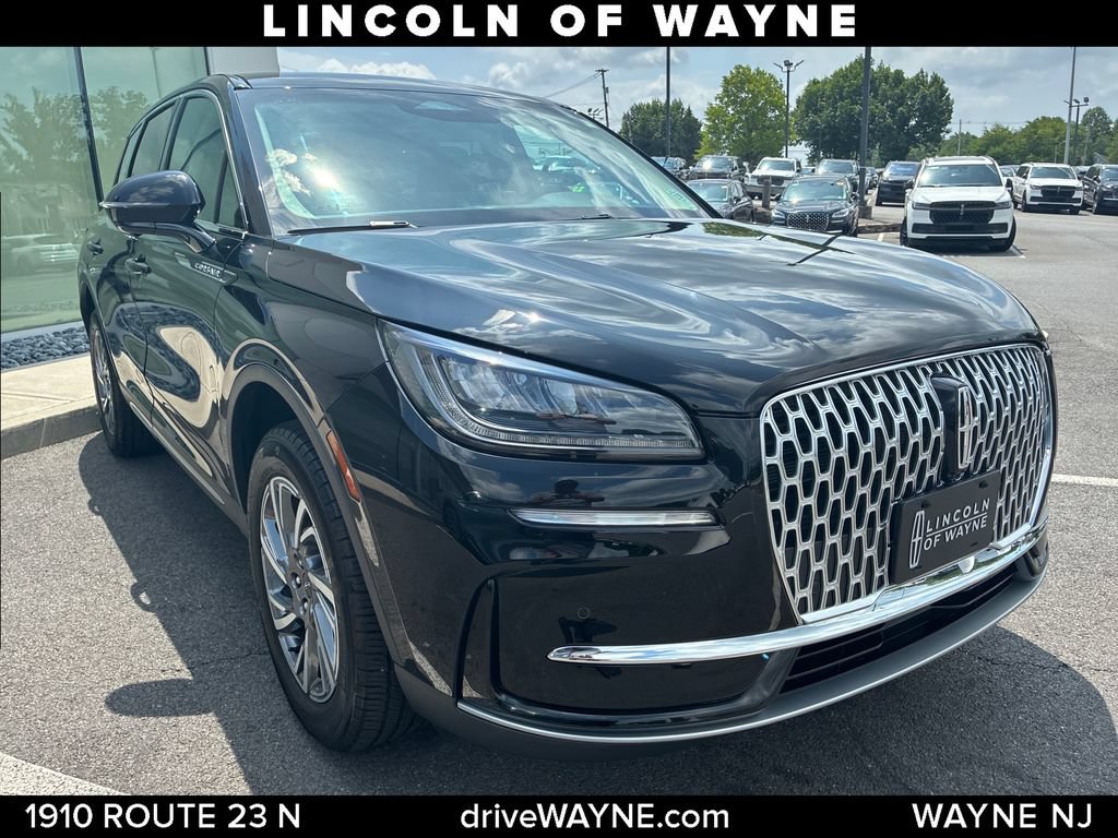Certified 2024 Lincoln Corsair AWD w/ Equipment Group 101A image 10