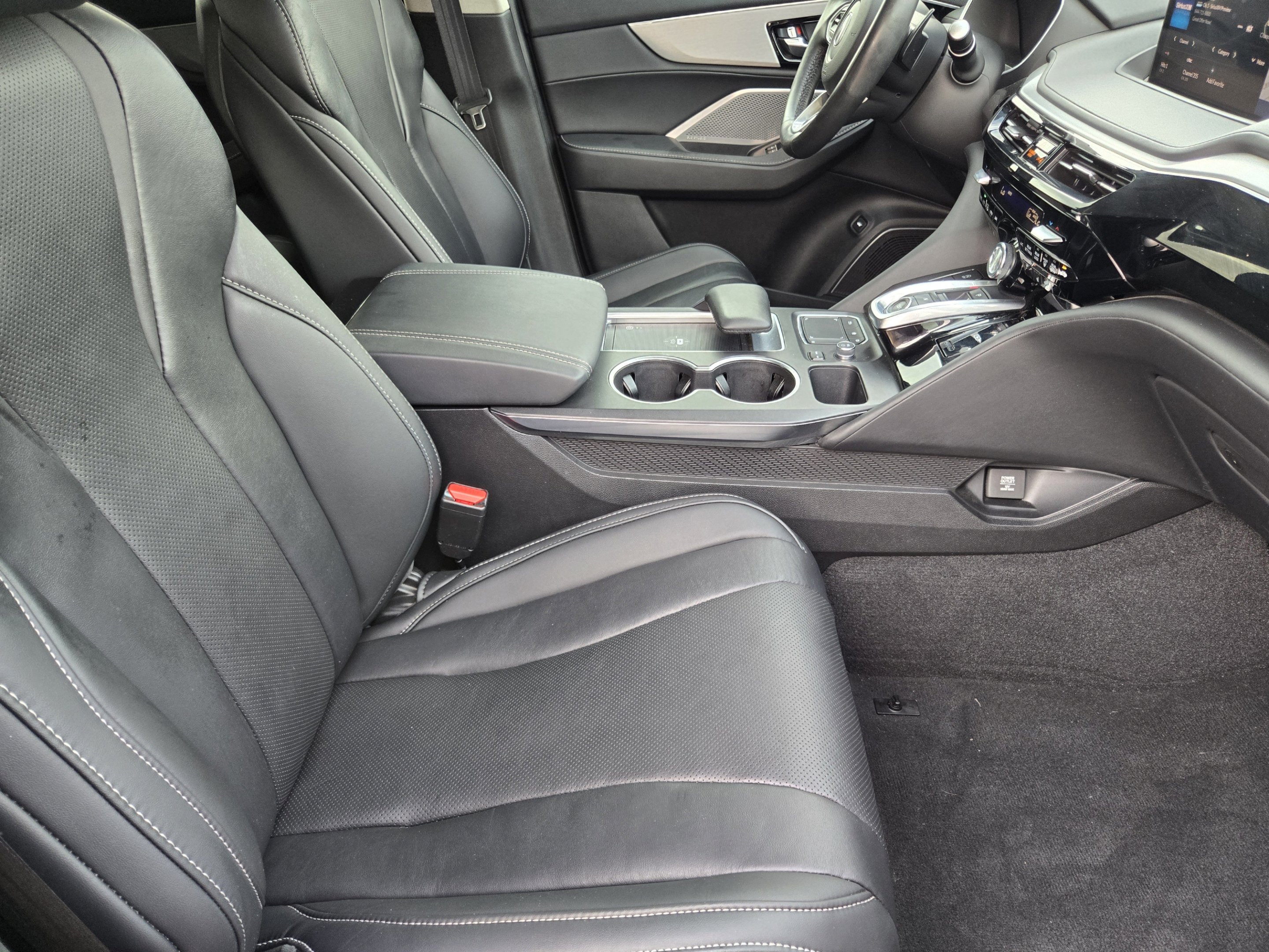 Used 2023 Acura MDX SH-AWD w/ Technology Package image 10