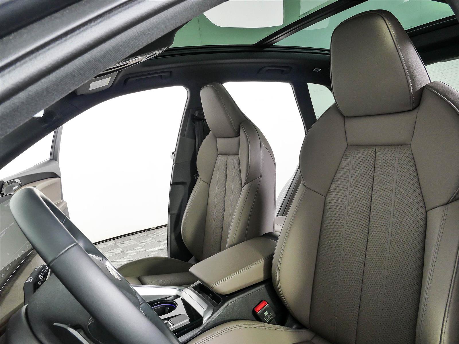 Used 2025 Audi Q5 Prestige AWD/4WD image 5