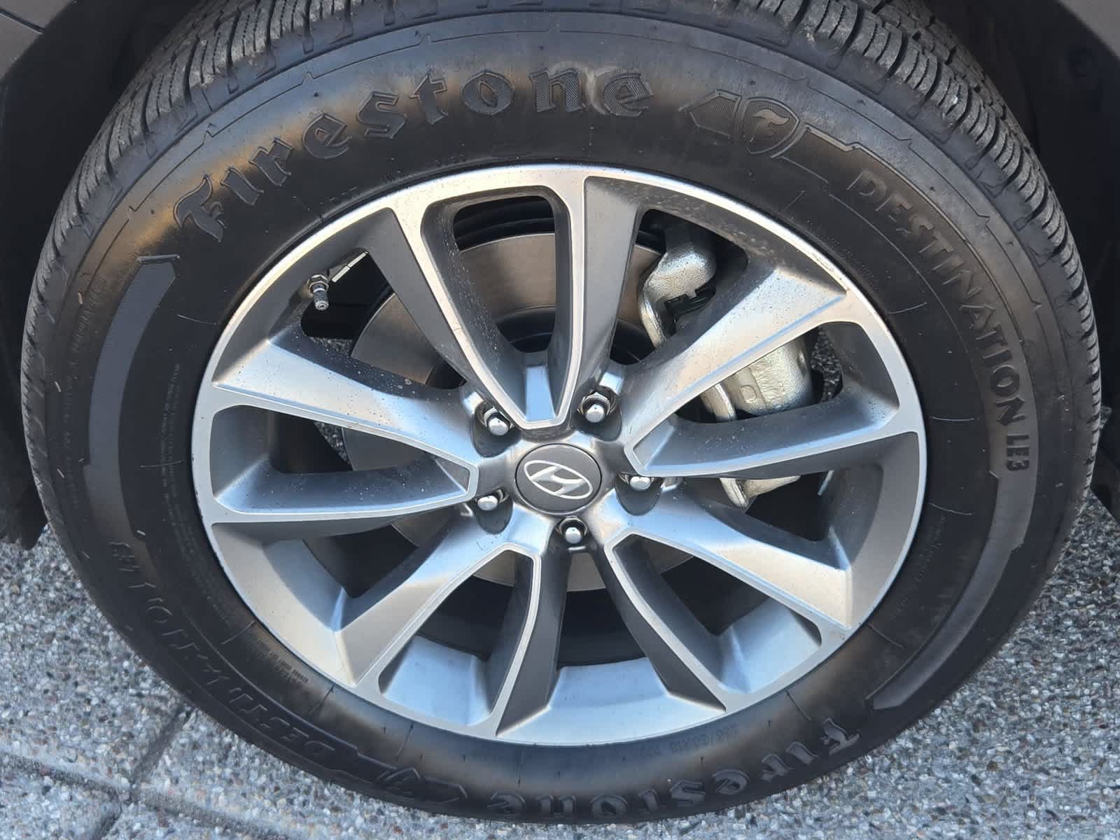 Used 2019 Hyundai Santa Fe XL SE FWD image 14