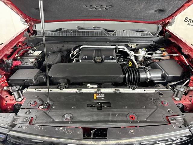 Used 2024 Chevrolet Colorado ZR2 w/ ZR2 Convenience Package III AWD/4WD image 29