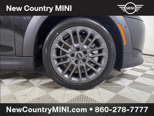 New 2026 MINI Cooper 2-Door Hardtop image 9