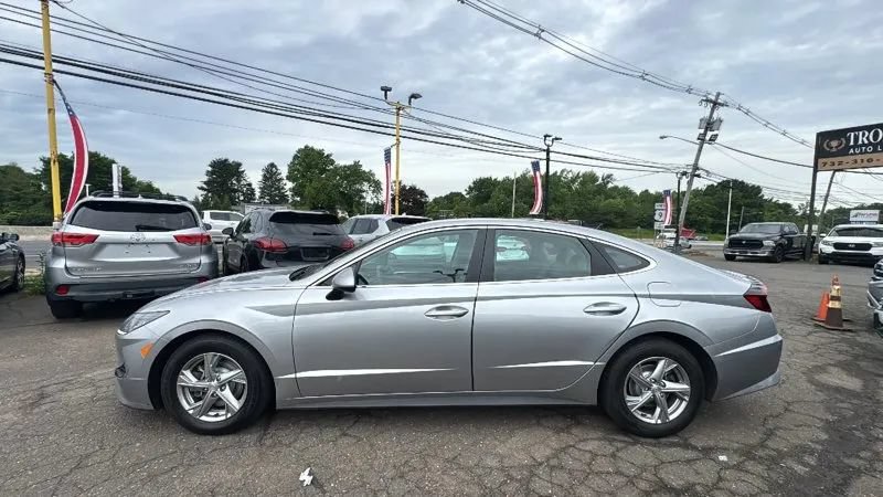 Used 2021 Hyundai Sonata SE FWD image 8