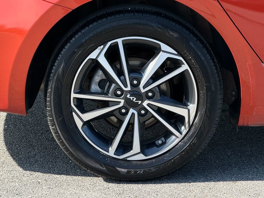 Used 2024 Kia Forte LXS image 6