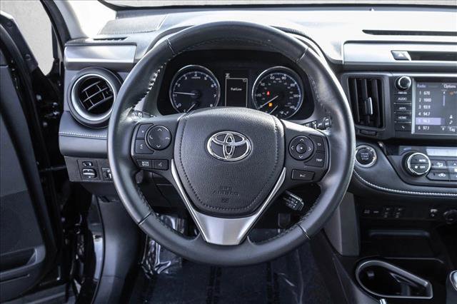 Used 2018 Toyota RAV4 Limited image 13