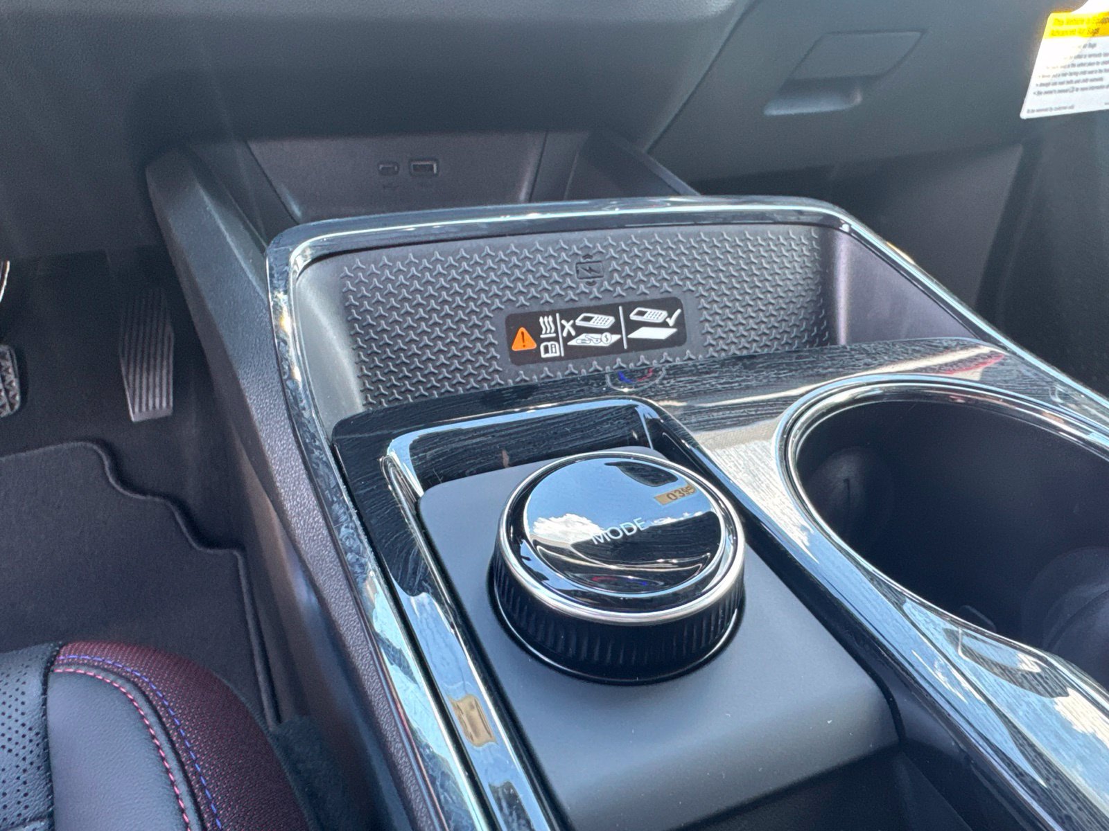 New 2026 Chevrolet Equinox RS FWD image 25
