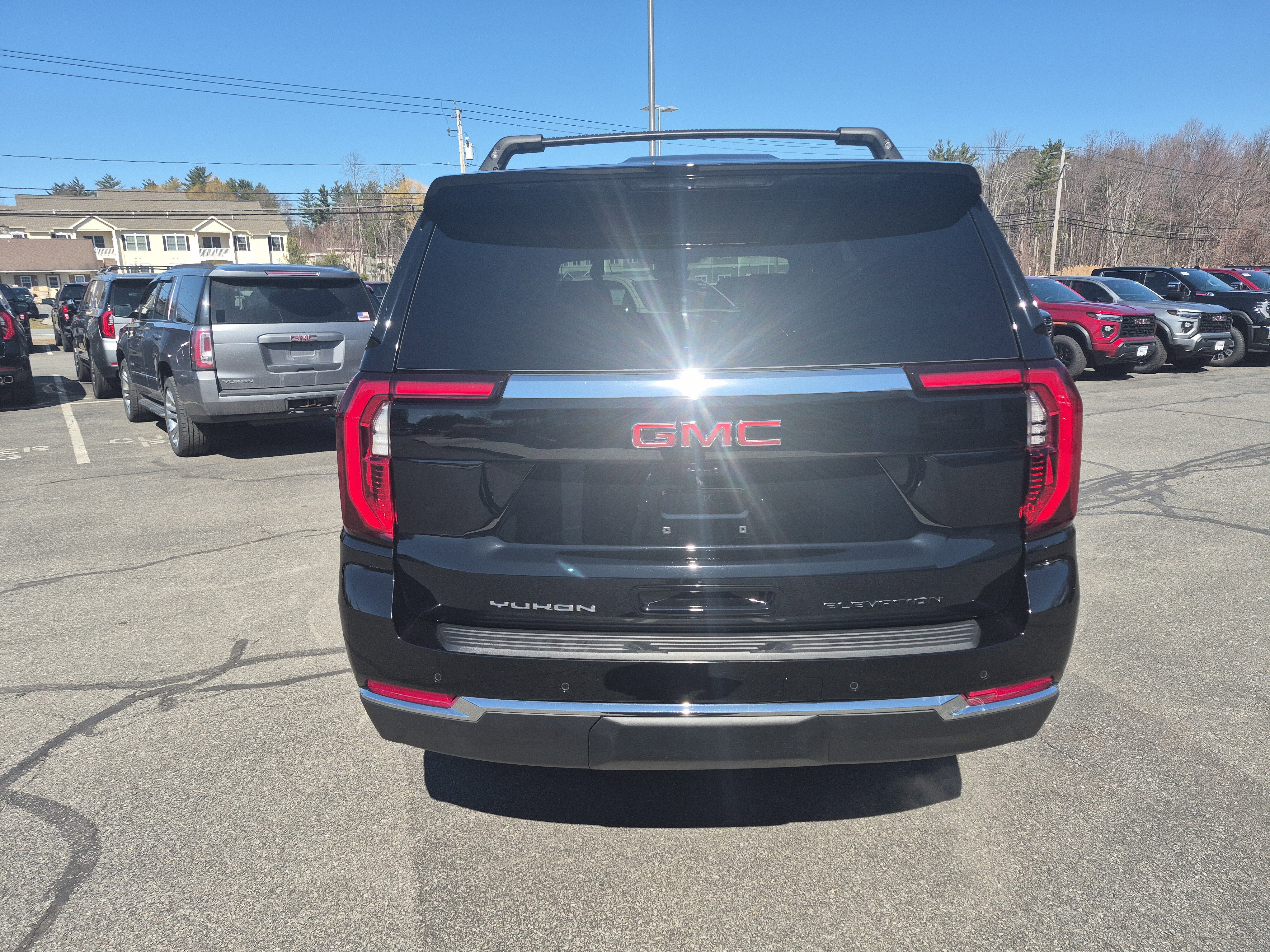 Certified 2025 GMC Yukon Elevation w/ Technology Package image 11